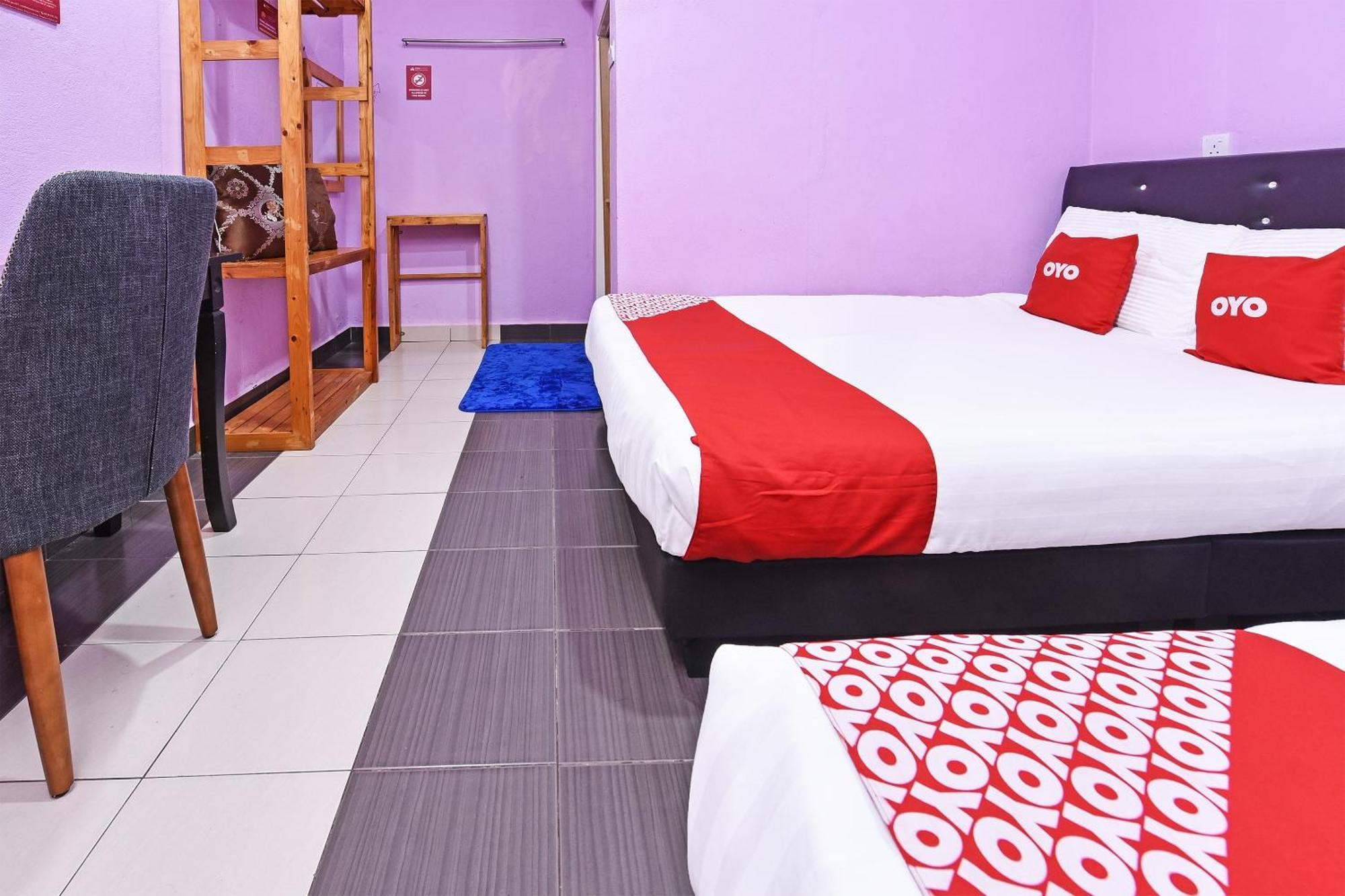 פנתאי צנאנג Oyo 90561 Awan Biru Motel מראה חיצוני תמונה