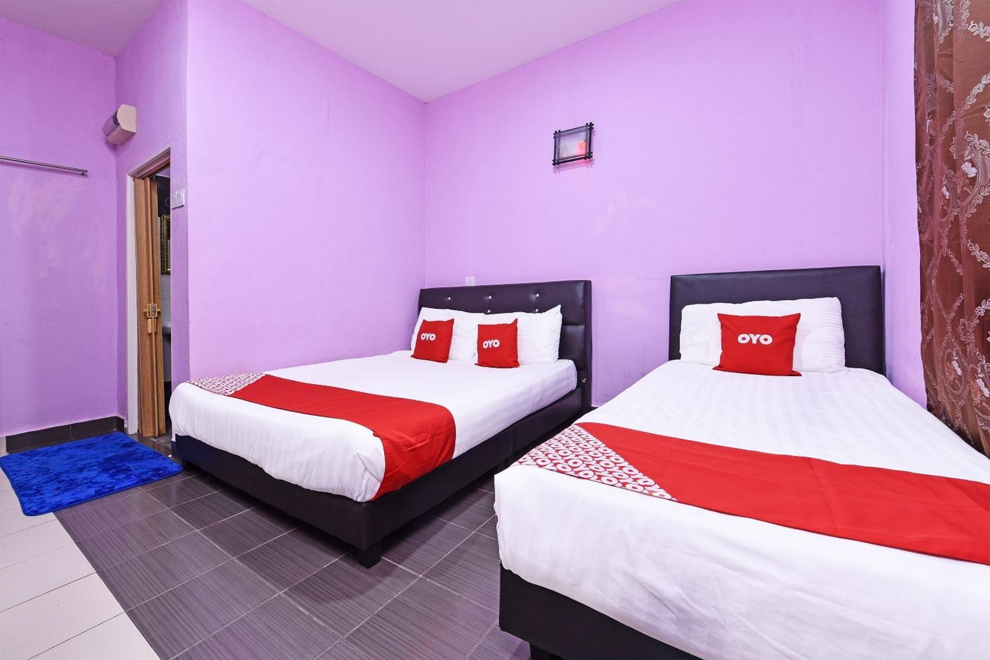 פנתאי צנאנג Oyo 90561 Awan Biru Motel מראה חיצוני תמונה