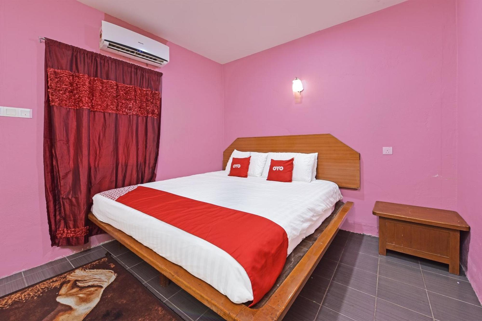 פנתאי צנאנג Oyo 90561 Awan Biru Motel מראה חיצוני תמונה