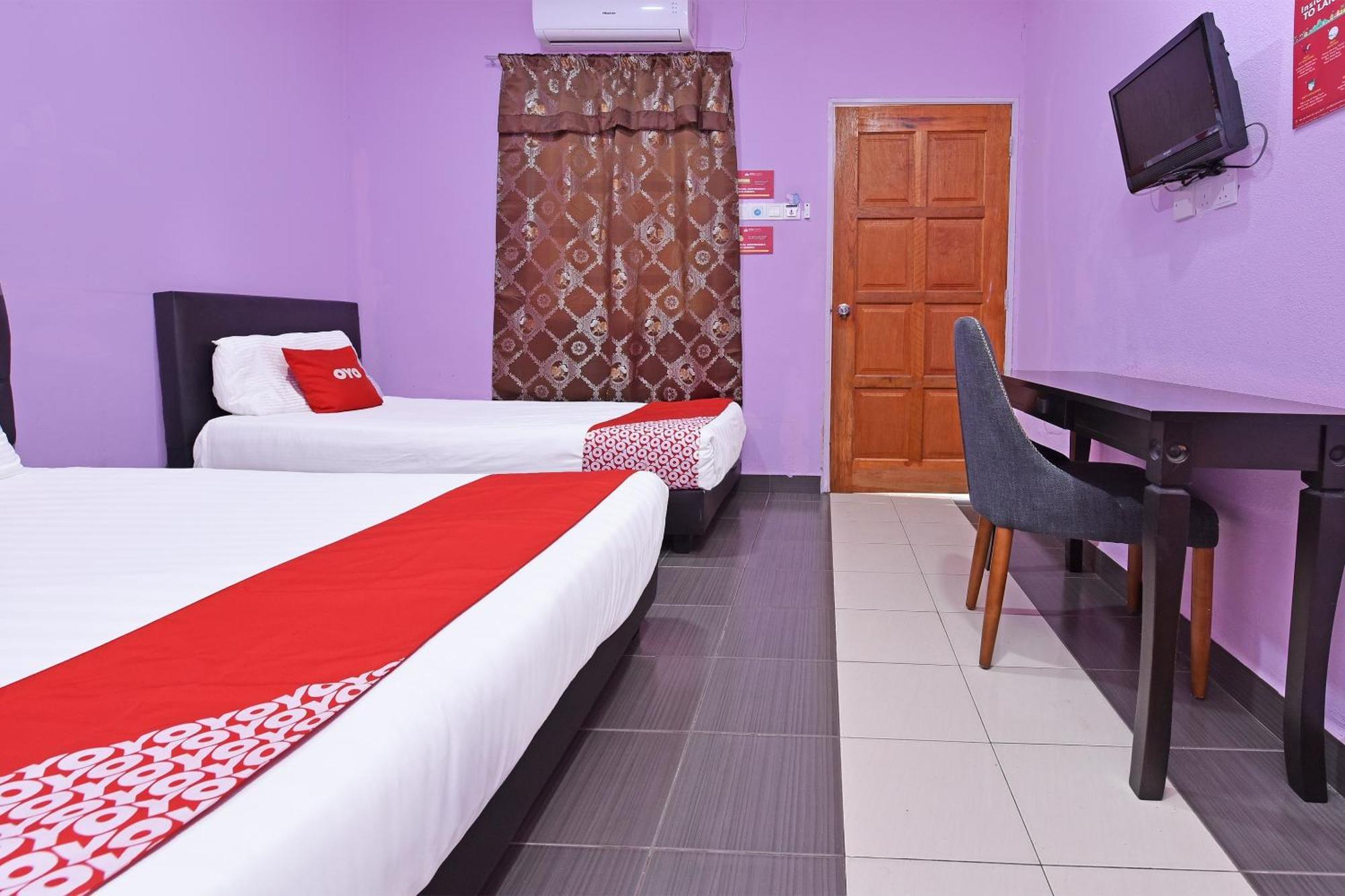 פנתאי צנאנג Oyo 90561 Awan Biru Motel מראה חיצוני תמונה